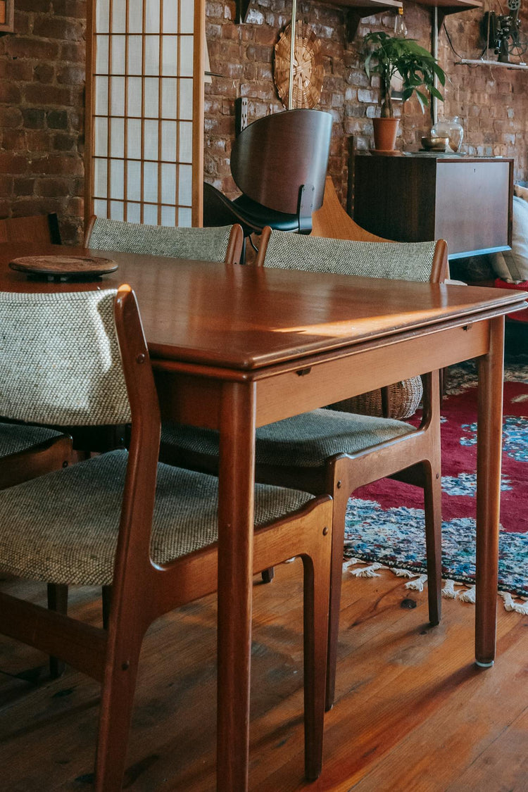 Dining & Coffee Tables
