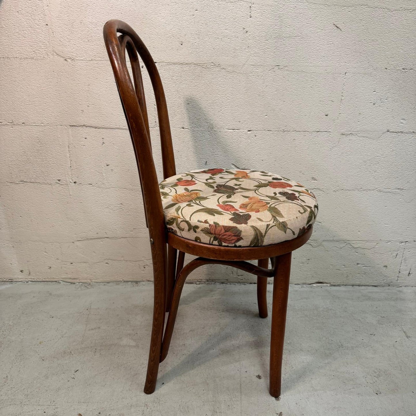 Mid Century Romanian Bentwood Chairs Set with floral upholstered seats