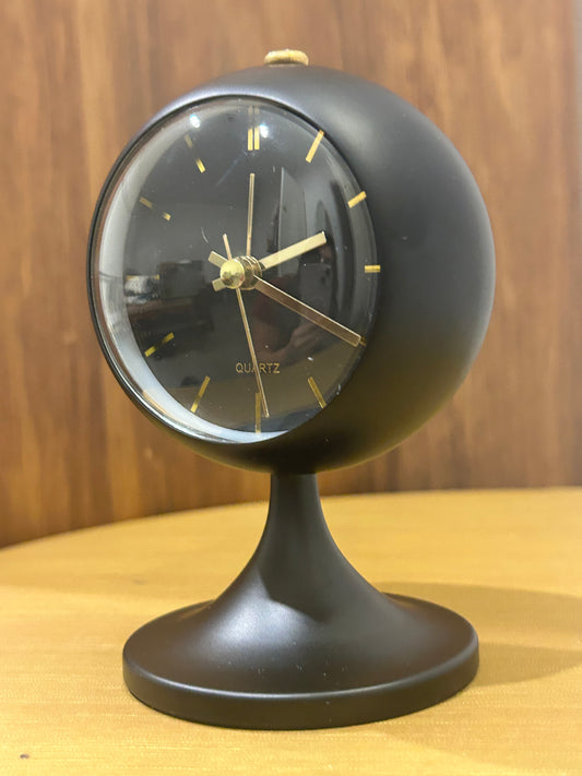 Mid Century replica table clock atomic style light black gold dial