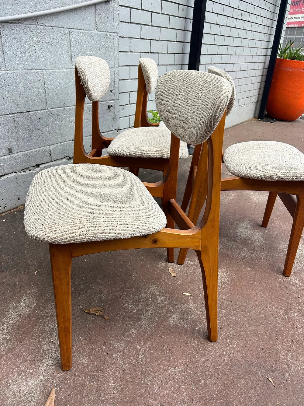 Mid Century Chairs Elite Timber Retro Frame