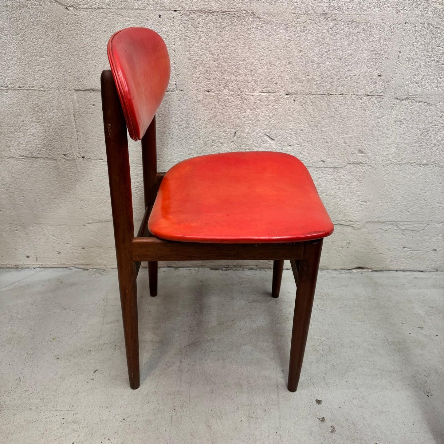 Mid Century Elite bean Tasmanian Ash chairs orange vinyl