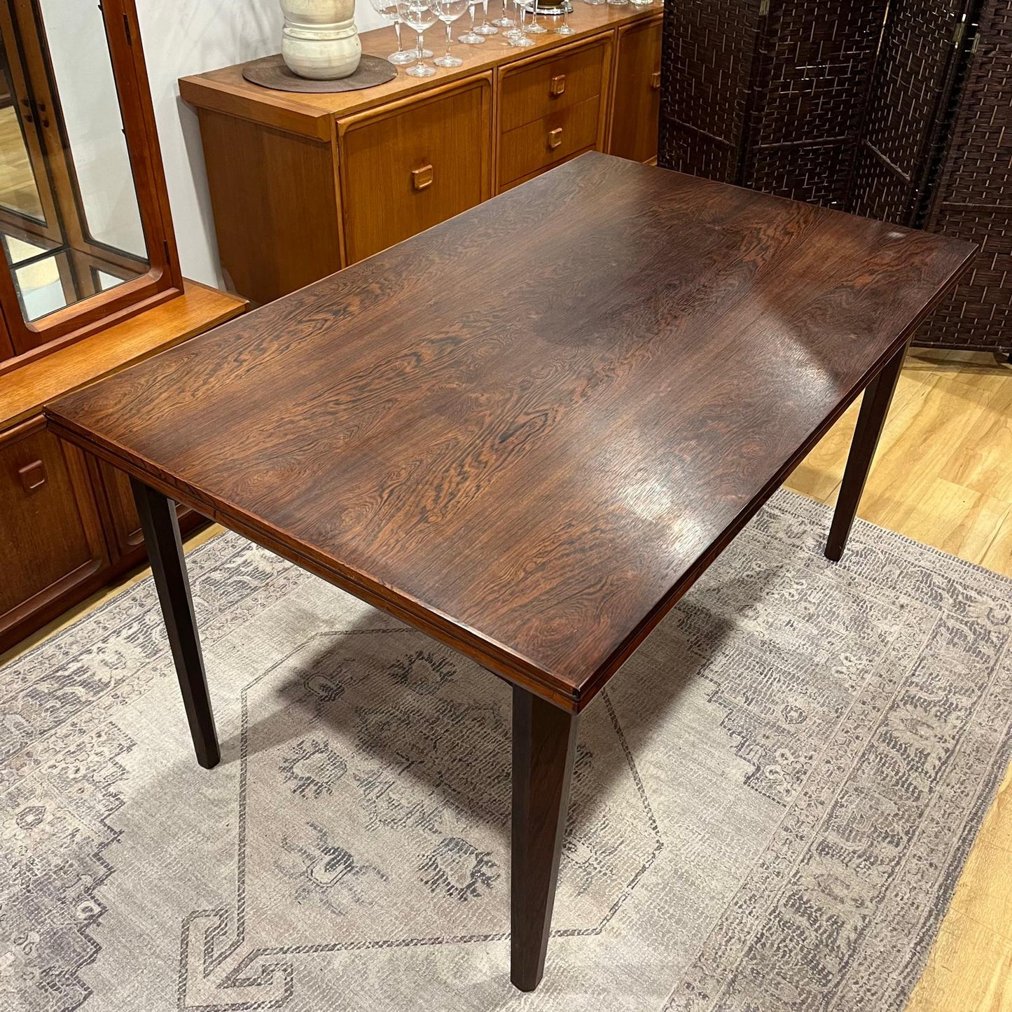 Rosewood Mid Century Extandable Dining table