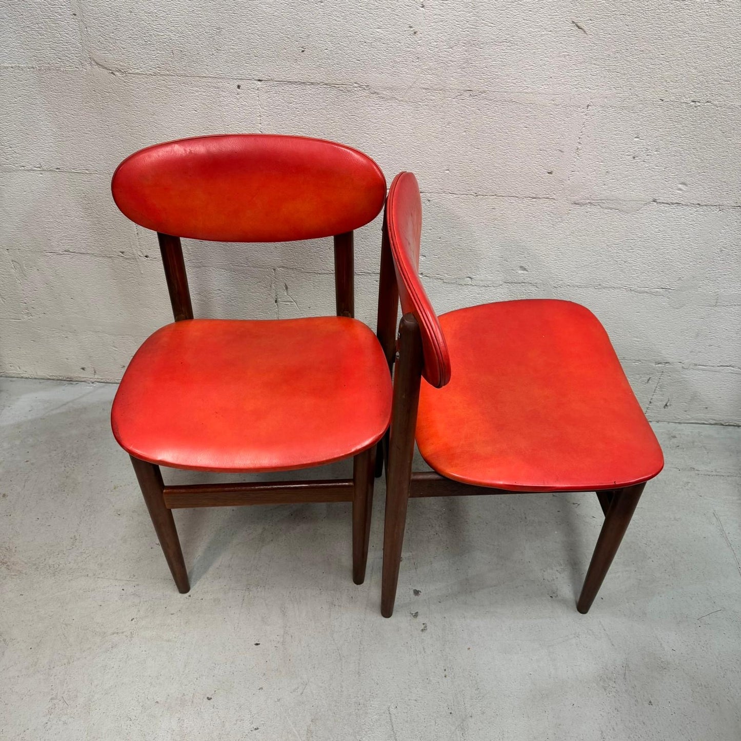Mid Century Elite bean Tasmanian Ash chairs orange vinyl