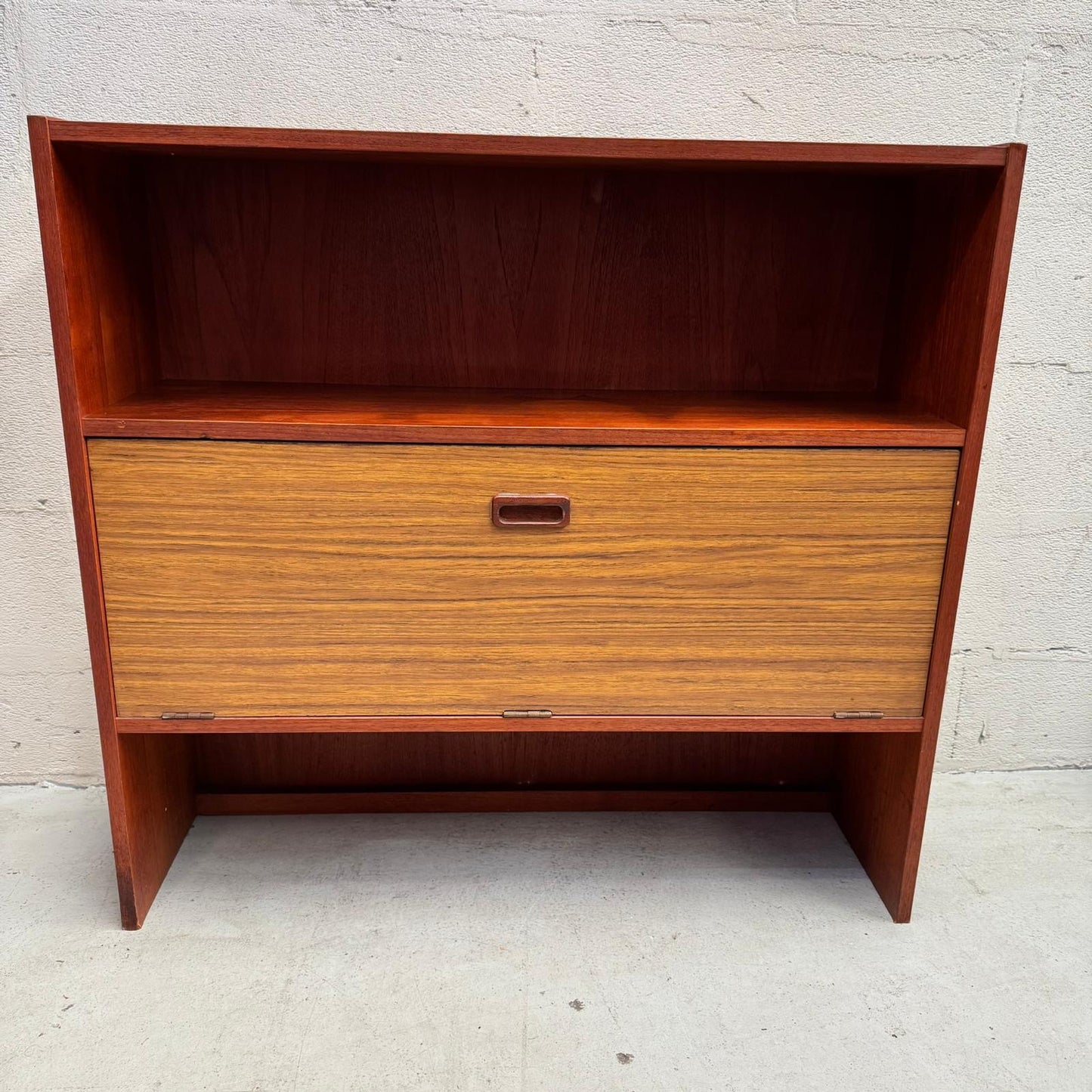 Mid Century Liqour Bar and Bookcase Shelving System