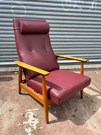 Arnt Lande "Combi Star" Reclining Lounge Chair by Stokke Mobler 