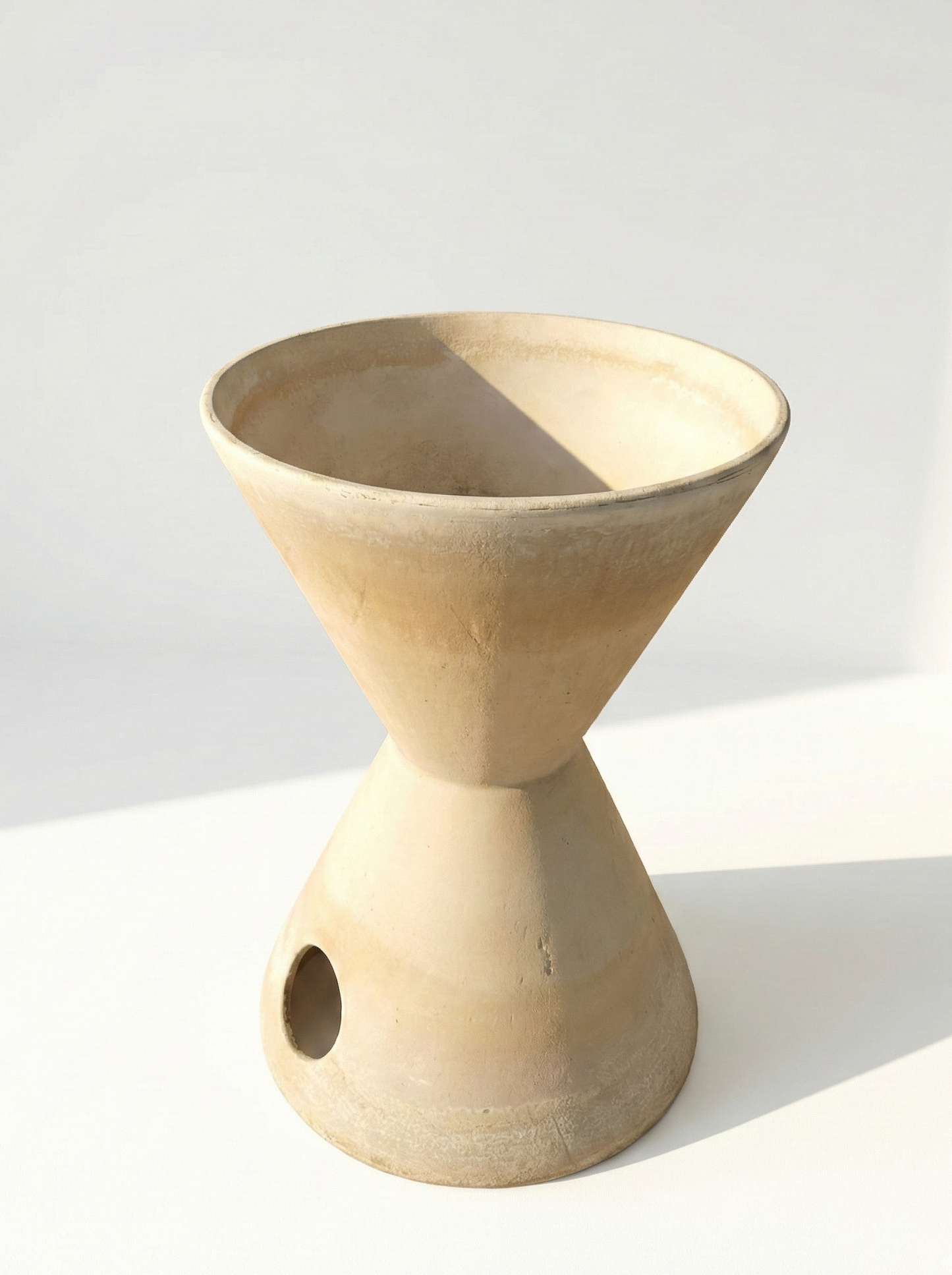 Mid Century Planter Pot by American Pottery 1956 Lagardo Tackett Bisque hourglass