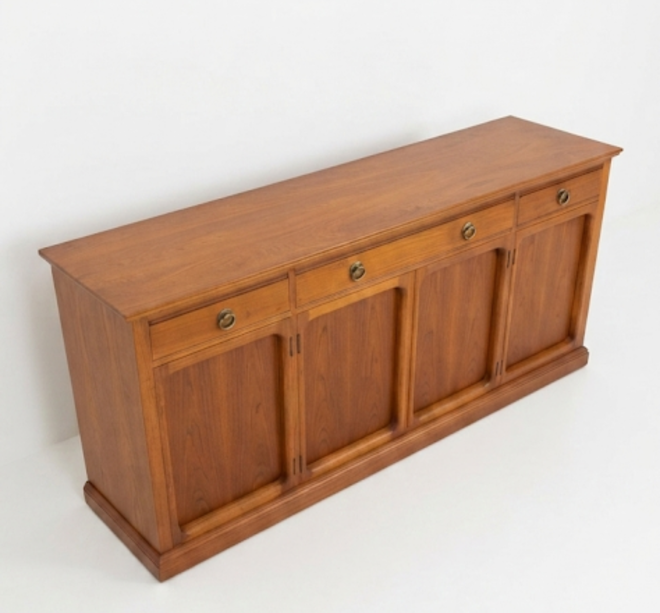 Chiswell Heritage Edition Sideboard teak buffet