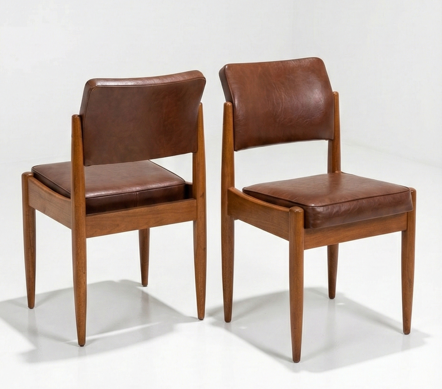 Mid Century Chiswell brown vinyl teak chairs set of six 1970s mcm