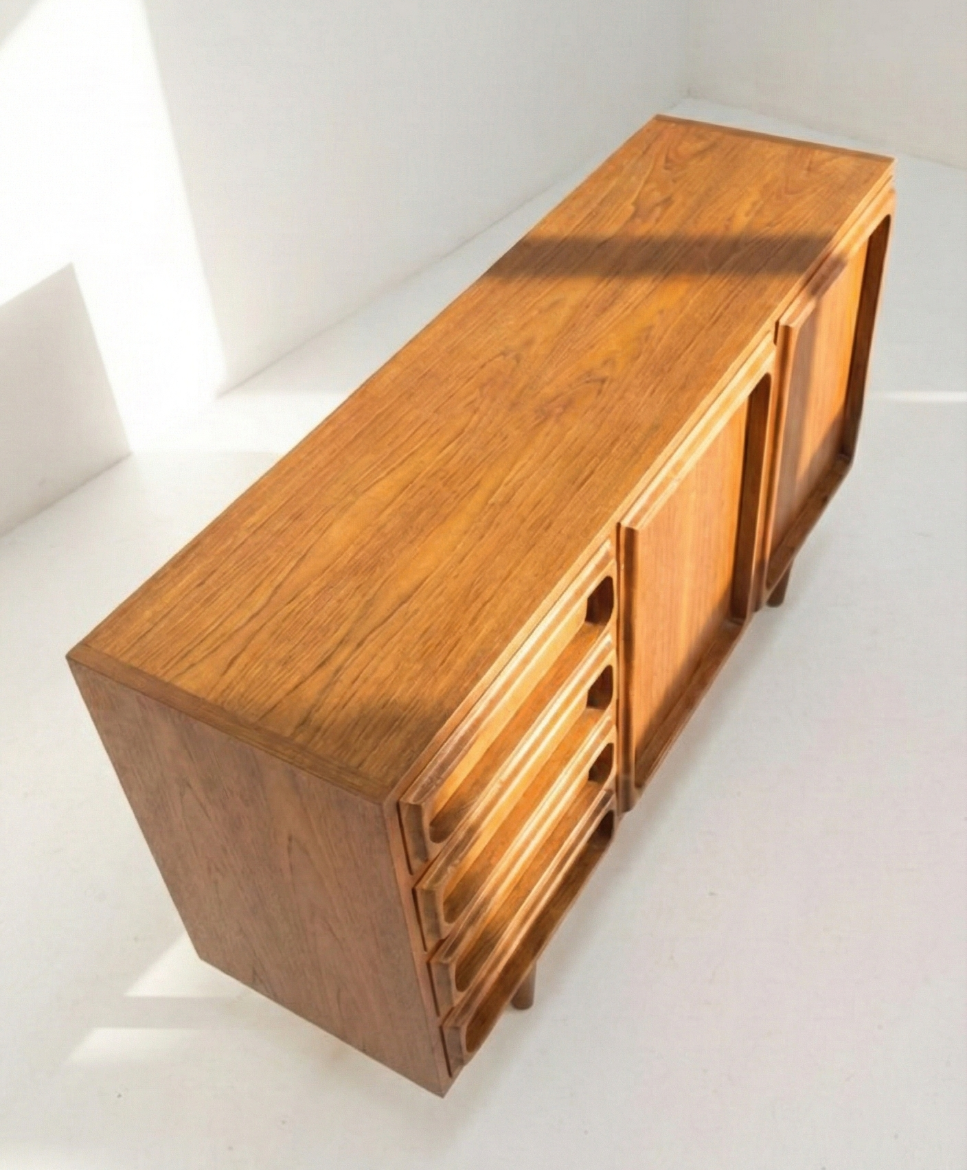 Mid Century Australian Made Chiswell sideboard LP stroage record holder teak cabinet 70s era