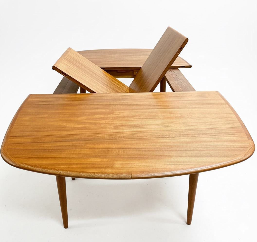 Mid Century Nordic Parker D End Table Teak