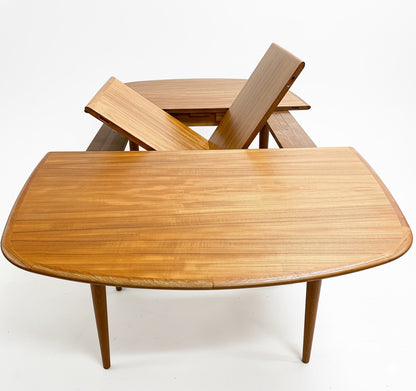 Mid Century Nordic No 92 Parker D End Table Teak