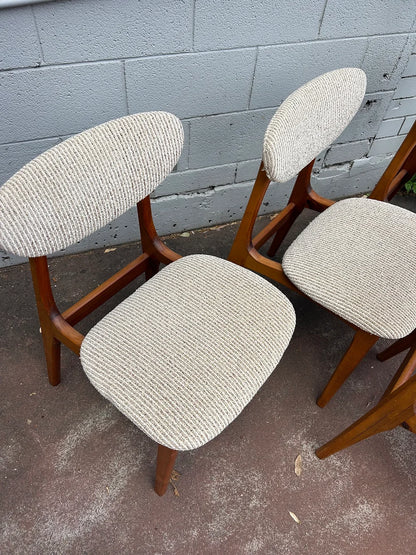 Mid Century Chairs Elite Timber Retro Frame