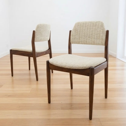 Mid Century Model 62 Dining Chairs designed by Arne Vodder Denmark