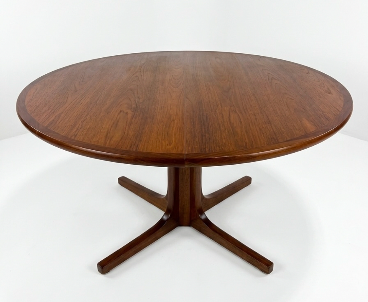 Warren Catt Jarrah round extension table Mid-Century Australian 1970s