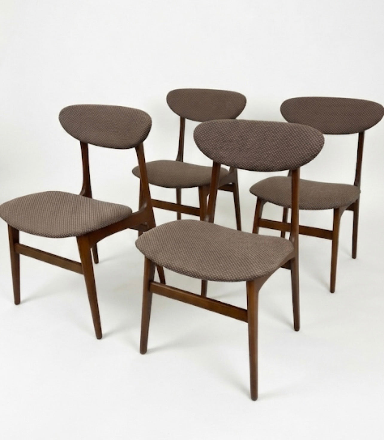 Elite Mid Century chairs retro set of four