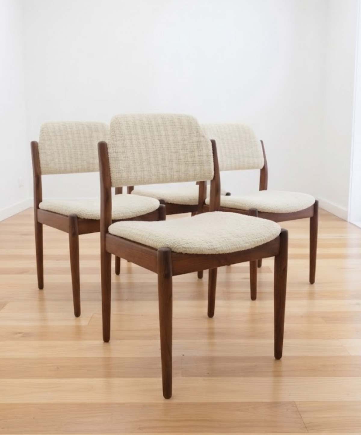 Mid Century Model 62 Dining Chairs designed by Arne Vodder Denmark